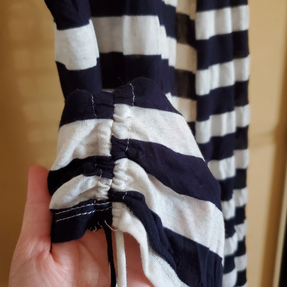 Vibe Women's top, vest, Size Small - Picture 4 of 7